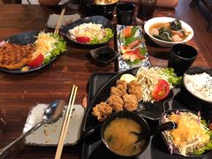 -雷屋日式料理(沈安小区店)