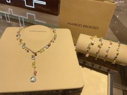 -周生生Chow Sang Sang(先天下店)