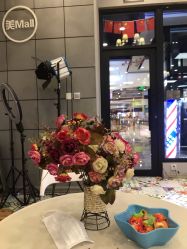 -Sugar Hair Salon