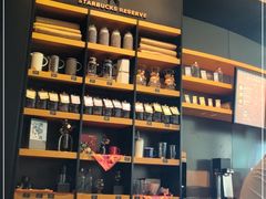 -星巴克臻选(成都来福士店)
