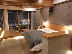 -闲隅江景艺术酒店(解放碑洪崖洞总店)