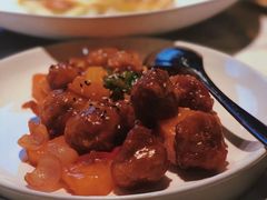 招牌凤梨咕噜肉-香樟花园新粤料理(无锡万象城店)