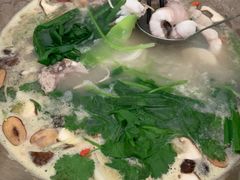 -姚记抚仙湖石锅鱼庄