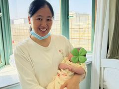 -乐禧母婴全自营月嫂(宝山店)