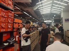 -NIKE上海青浦优选体验店