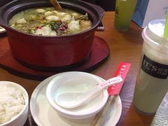 -周鱼小馆石锅酸菜鱼(活力汇店)