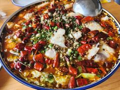 -美顺香食府鱼头老店(雪野湖店)