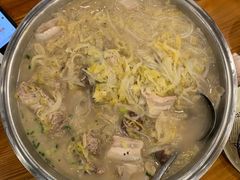 东北杀猪菜-东北农家小院(定西路店)