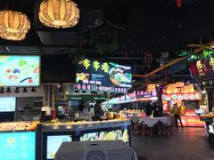 -庙街旅游·美食广场(五一广场店)