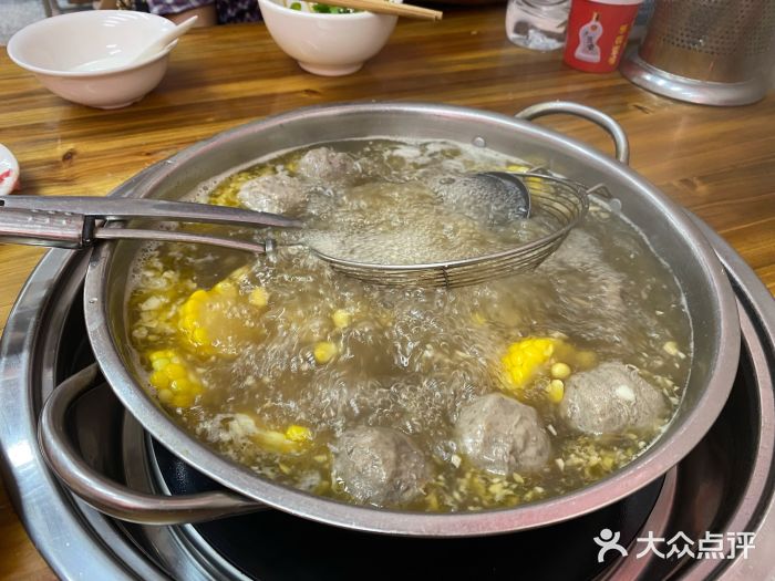 柴头哥·牛肉火锅(爱民路店)牛肉丸图片