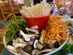 -民食香·腊排骨野生菌美食(木府店)