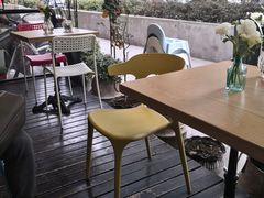 露天位-SONGUOLIFE松果咖啡(七莘路店)
