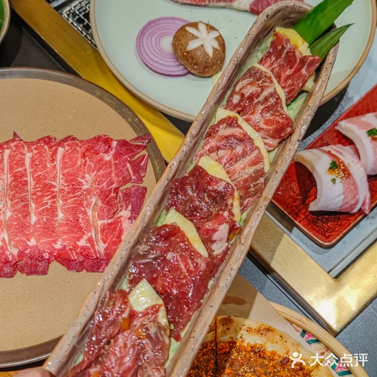 鲜嫩的牛肉是不需要任何蘸料都很美味的