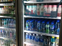 -全家便利店(江湾镇站店)