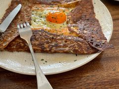 鸡蛋蘑菇熏肉荞麦可丽饼-RAC BAR(安福路店)