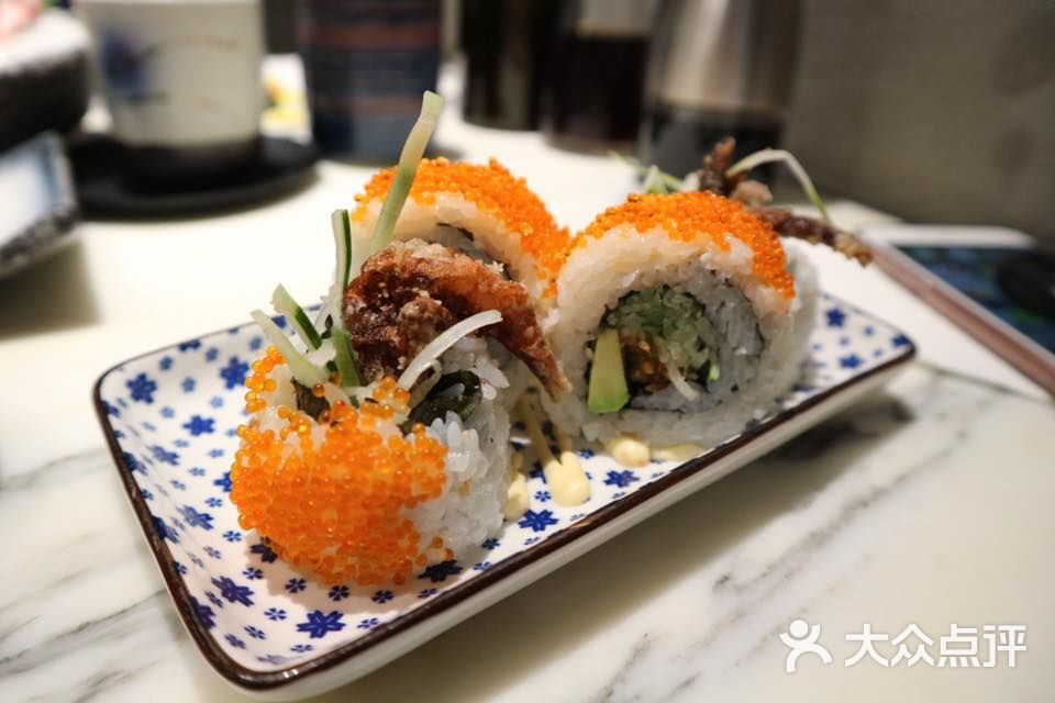 牛油果软壳蟹卷