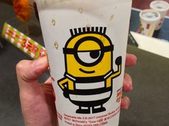 可乐-麦当劳(展览路店)
