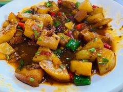 -鲁朗纳麦石锅鸡庄园