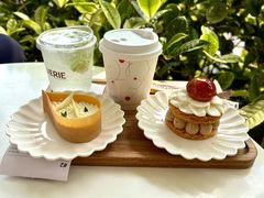 -VERIE BAKEHOUSE