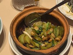 -八府香鸭·啫啫煲(华山路店)