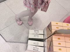 -百盛(万象城店)