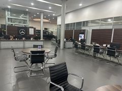 -杭州中升之星奔驰4S店(滨江店)