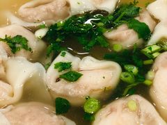 虾仁馄炖-南城香·饭香串香馄饨香(青年路店)