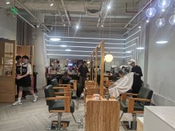 点击看大图 -苏豪路易士·嘉玛发廊