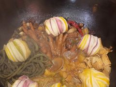 -万里闯关东铁锅炖菜馆(高新旗舰店)