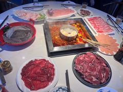 -二荆条·蜀鲜汇城市森林火锅