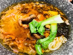 -八月美食小馆(银泰城总店)