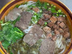 -花溪牛肉粉(八鸽岩店)