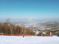 -中旅松花湖滑雪场