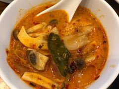 -Chom Cafe and Restaurant