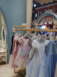 -奈尔宝·儿童乐园·亲子餐厅(华采天地店)