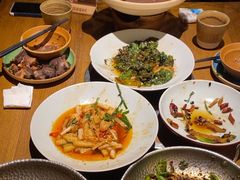 -吃饭皇帝大土家民族菜(正大广场店)