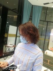 -首脑美发沙龙