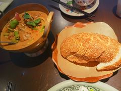 -大头虾越式风味餐厅(光明广场店)