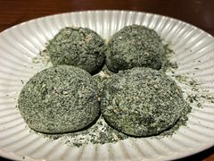 苔菜米馒头-缸鸭狗(天一广场店)