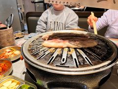 -草家酱蟹炭火烤肉店(珲春南路一店)