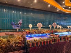 -雍容荟帝王蟹活龙虾展台自助(IFS黑金店)