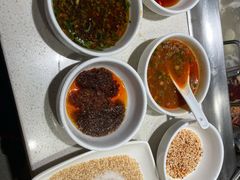 -海底捞火锅鲜切牛肉主题店(长寿路店)