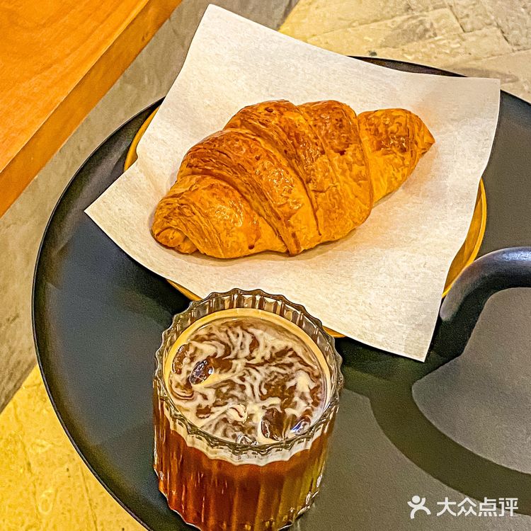 广州探店｜隐藏在居民楼下的咖啡厅☕️