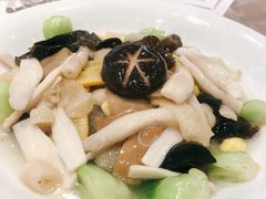 鲜浓鸡汤养生菜-新兴家喻酒家·羊城名宴(昌岗店)