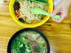 -志权牛肉面(灵山路店)