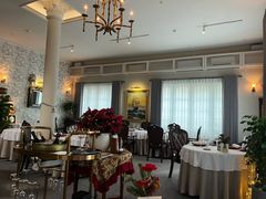 -La Villa French Restaurant