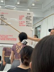 -亚太瑜伽普拉提学院