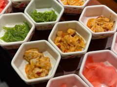 -雍容荟帝王蟹活龙虾展台自助(IFS黑金店)