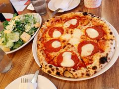 -城市大道红炉披萨烘焙坊