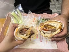-Bánh Mì Huynh Hoa